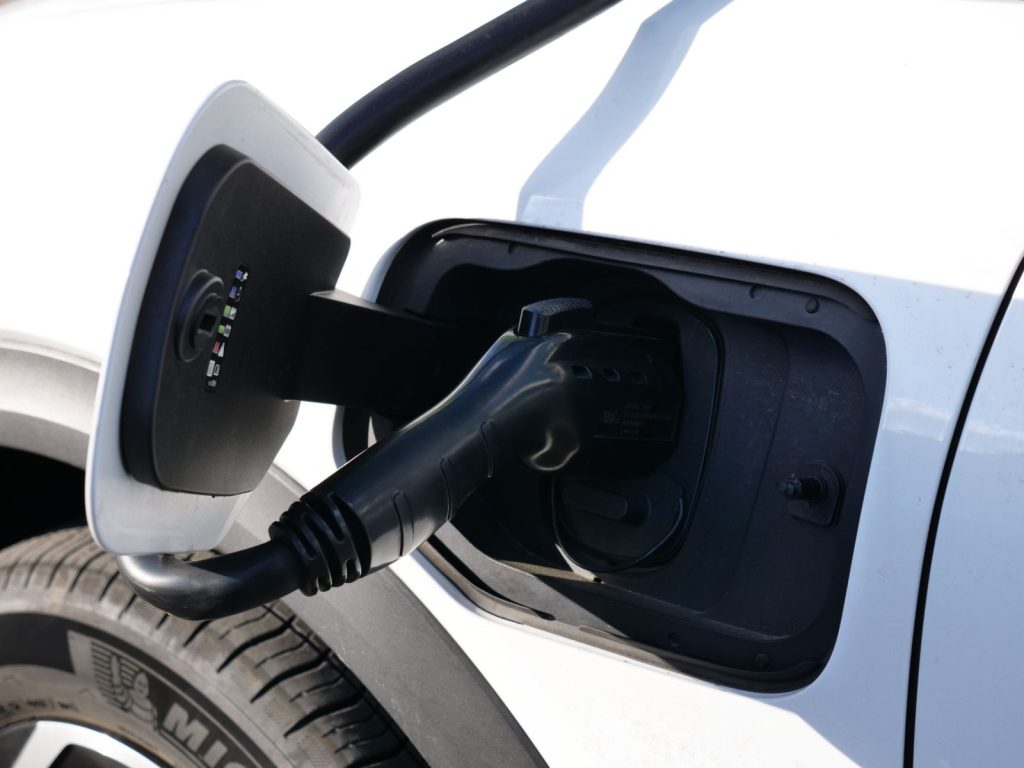 Voiture électrique : autonomie, recharge et coûts réels